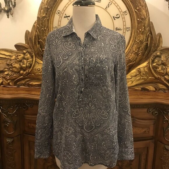 Tommy Hilfiger. Size S/P. Cotton long sleeve 1/2 button down shirt. Lt Wt. B22 - Picture 1 of 8